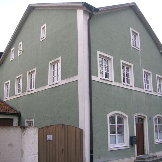 Pater-Philipp-Jeningen-Platz 1