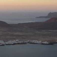 チニホ群島
