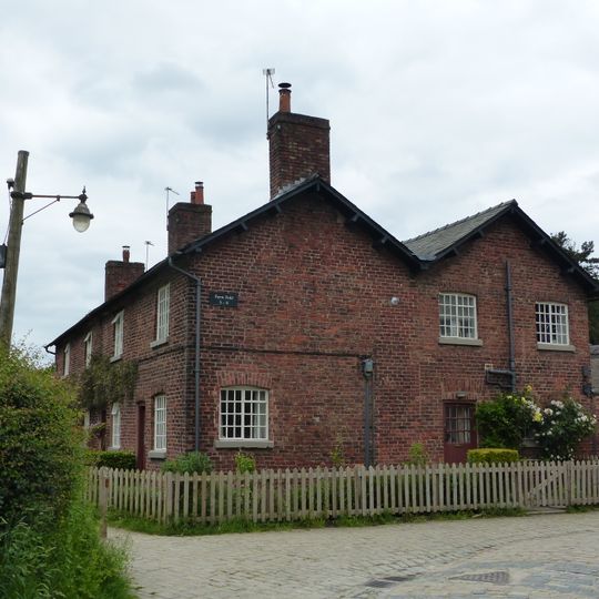 5, 6 and 8, Farm Fold Cottages