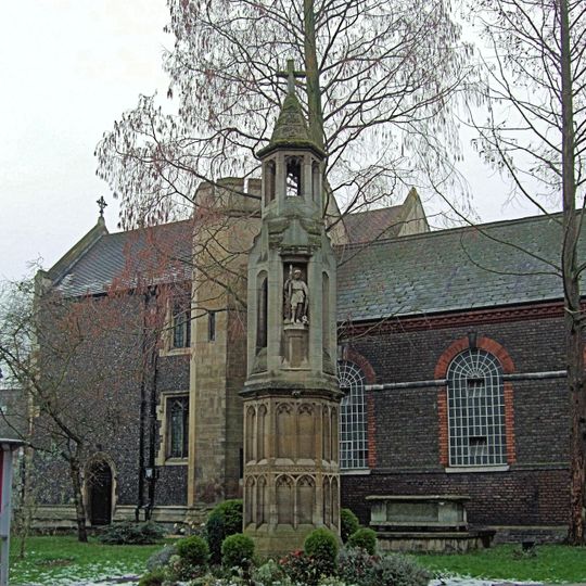 War memorial outside St Mary Magdelene's Church, Richmond