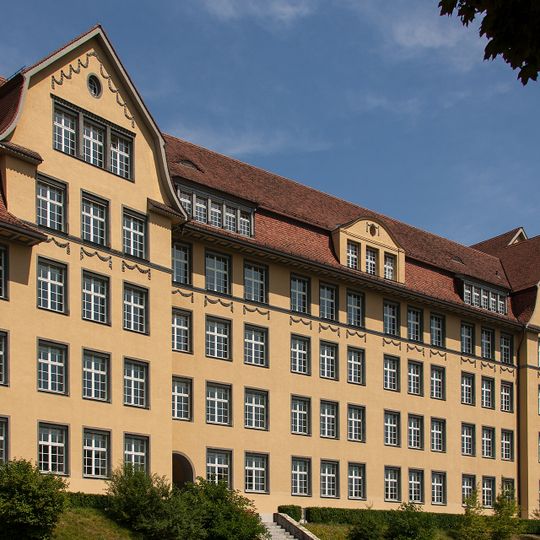 Gymnase de la rue des Alpes