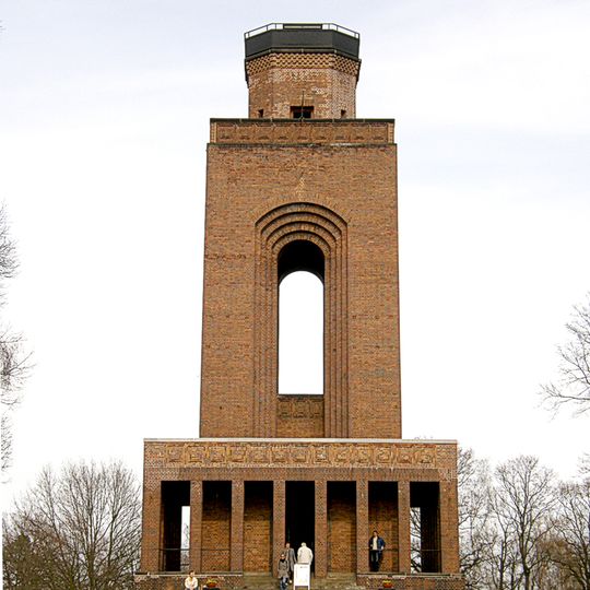 Bismarck Tower )