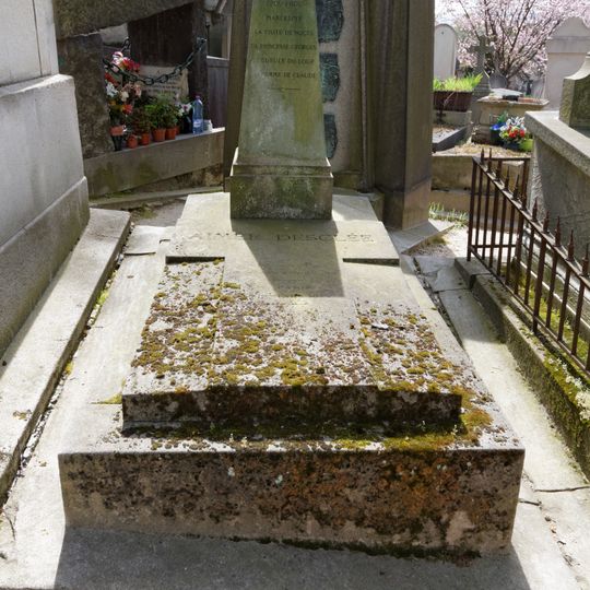 Grave of Desclée