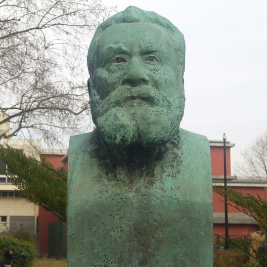 Statue de Jean Jaurès, Courbevoie