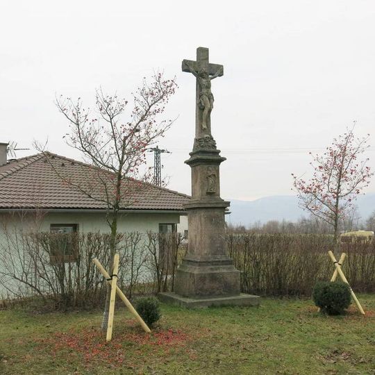 Socha Ježíše na kříži ve Vrskmani