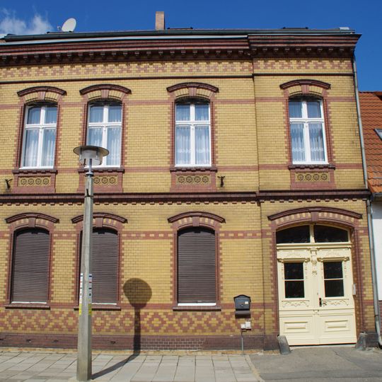 Karl-Marx-Straße 10