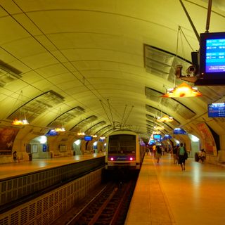 Stazione di Haussmann - Saint-Lazare