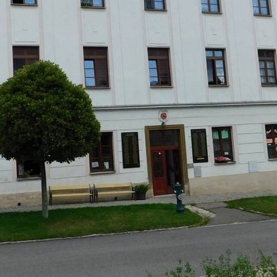 Pamětní desky obětem I. světové války na bývalé radnici v Radnicích