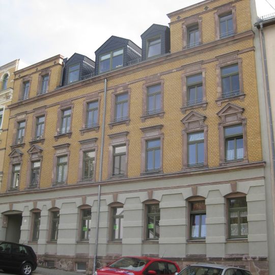 Mietshaus in geschlossener Bebauung Mosenstraße 4