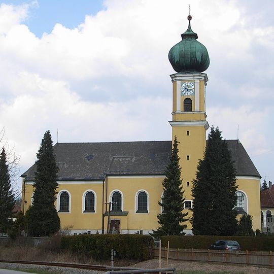 Interior of Mariä Himmelfahrt