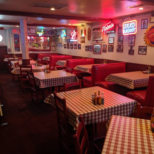 Nuevo Laredo Cantina