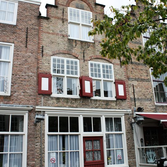 Pottenmarkt 12, Middelburg