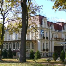 Pałac, Zamkowa 1 w Niewodnikach