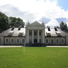 Vidiškės manor