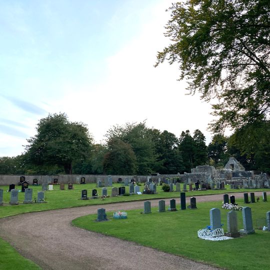 Kemback, Old Parish Church, Churchyard