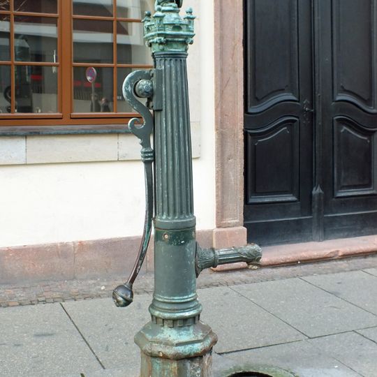 Handschwengelpumpe Universitätsstraße