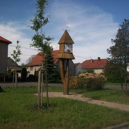 Sluneční hodiny ve Volduchách