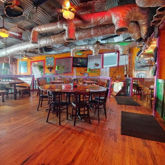 Fudpucker's Beachside Bar & Grill