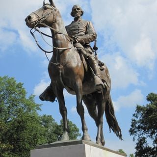 Nathan Bedford Forrest Monument