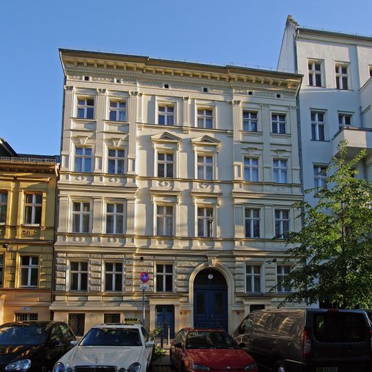 Mietshaus & Stall Crellestraße 15