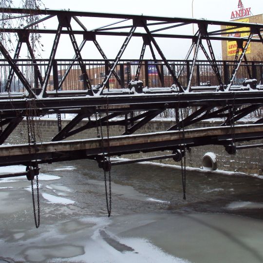 Hatch bridge weir in Česká Lípa
