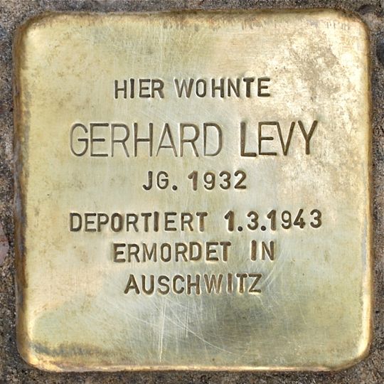 Stolperstein en memoria de Gerhard Levy