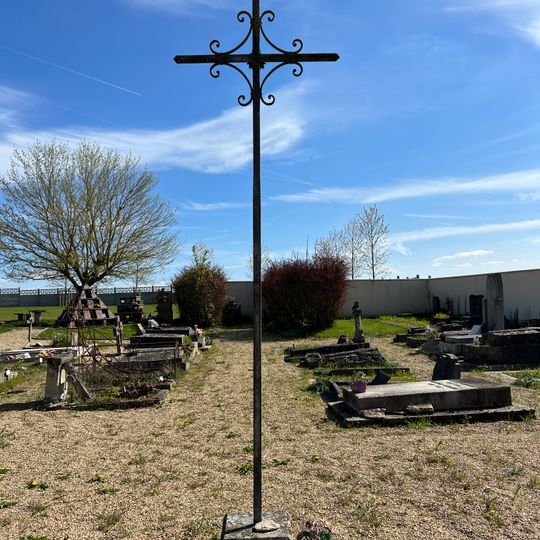 Croix de cimetière de Noiseau