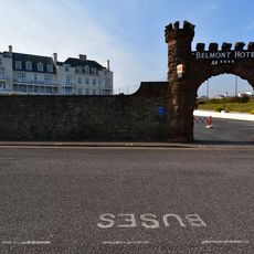 Gateway To Belmont Hotel