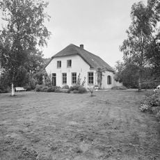 Kerkstraat 32, Rossum