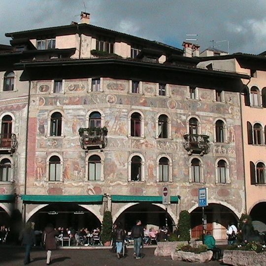 Casa Rella