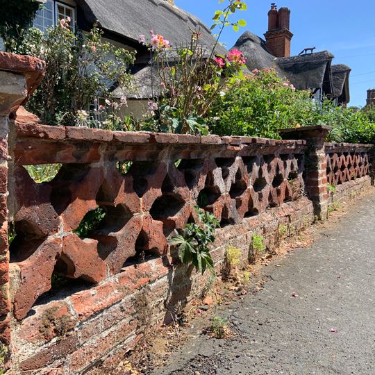 Garden Wall To Numbers 1,3,5,7,11,13,15,17 And 19