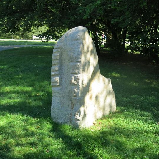 Plastika Quartus na promenádě Bad Homburgu v Mariánských Lázních