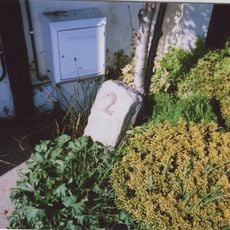 Milestone, Milestone Cottages