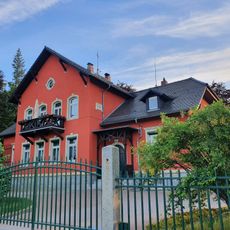 Villa mit Villengarten (Gartendenkmal) Übigauer Straße 2