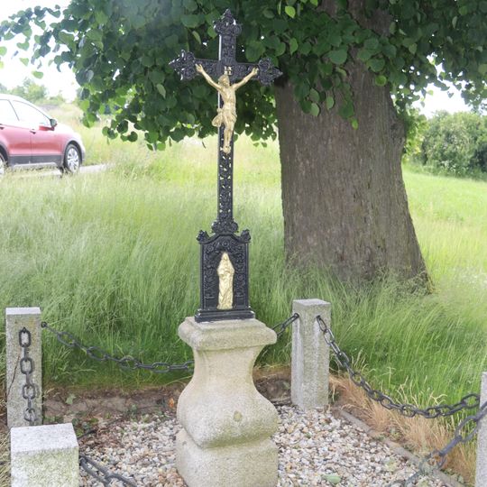 Kříž u křižovatky ve Štěpkově