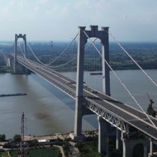 Puente Wufengshan sobre el Yangtsé