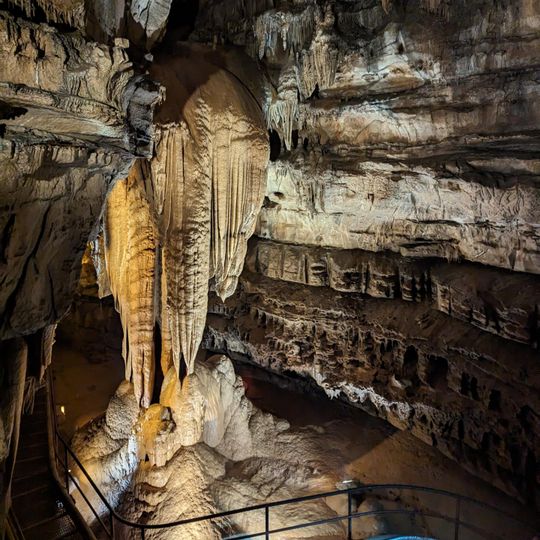 Squire Boone Caverns