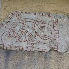 Uppland Runic Inscription 708