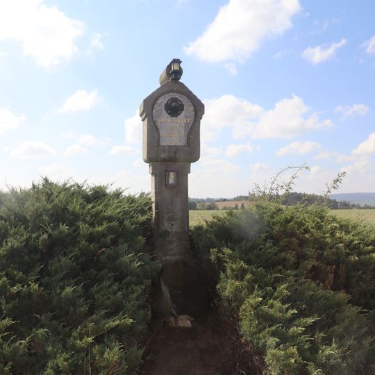 Boží muka u cesty jižně od Kojetic