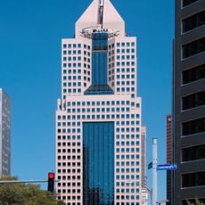 Fifth Avenue Place