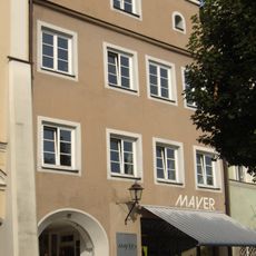 Ehemaliges „Seminar St. Karl Borromäus“, jetzt Wohn- und Geschäftshaus