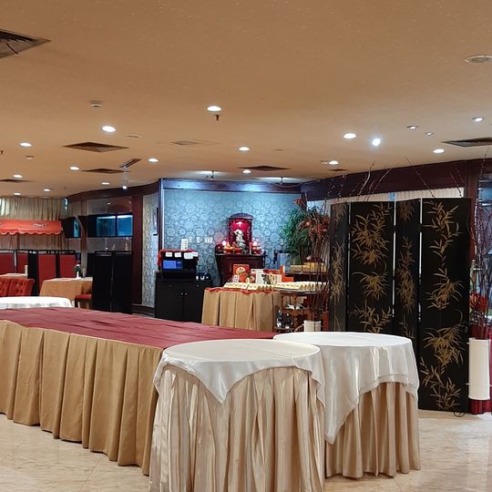 Rose Garden International Restaurant