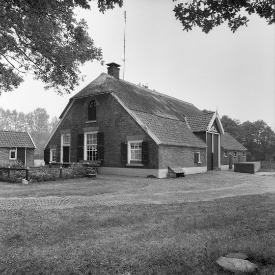 Bussinkweg 1, Notter