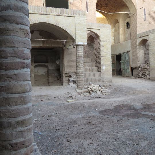 Kuzeh Garan Caravanserai