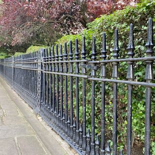 Garden Railings To Park Front Of Numbers 1 To 18
