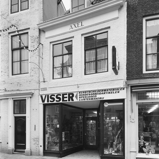 Langeviele 1, Middelburg