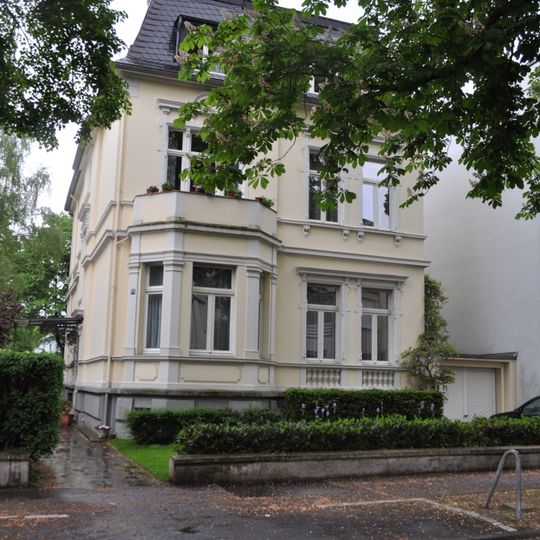 Augustastraße 24