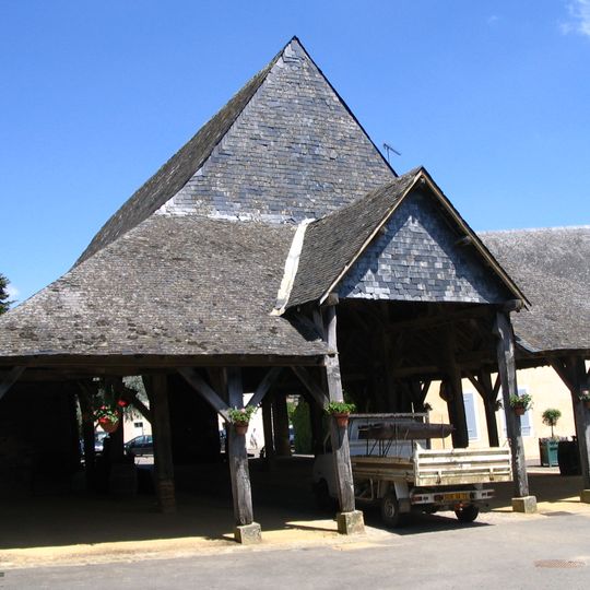 Halles de Saint-Denis-d'Anjou