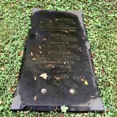 Arhitekta J.F.Baumaņa un gleznotāja A.Baumaņa kapi