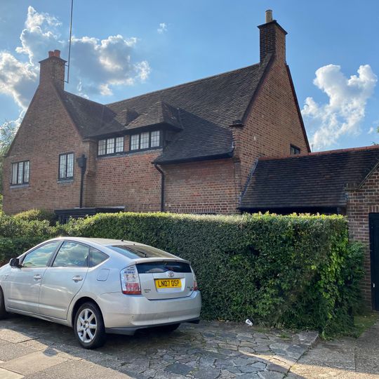 1 and 3, Rotherwick Road